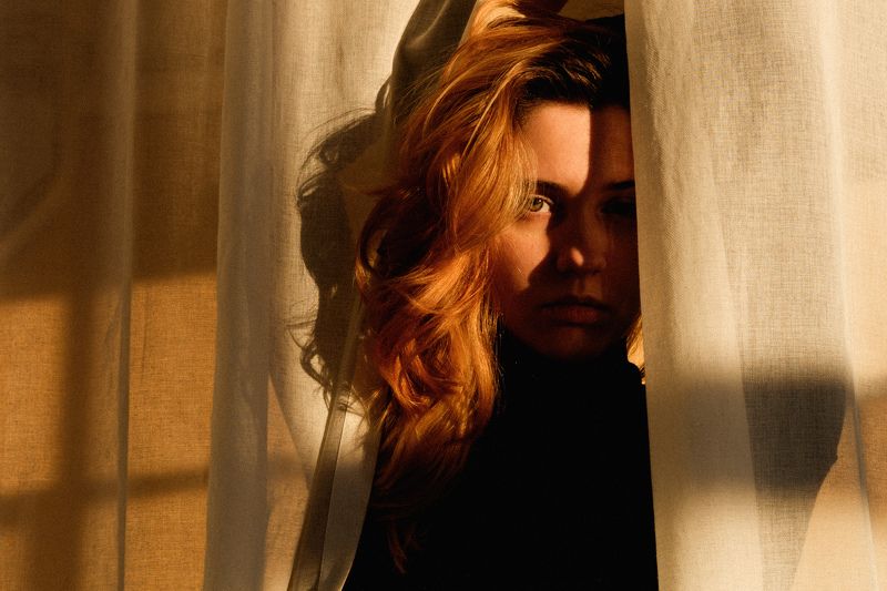 портрет, закатный свет, студия Взглядphoto preview