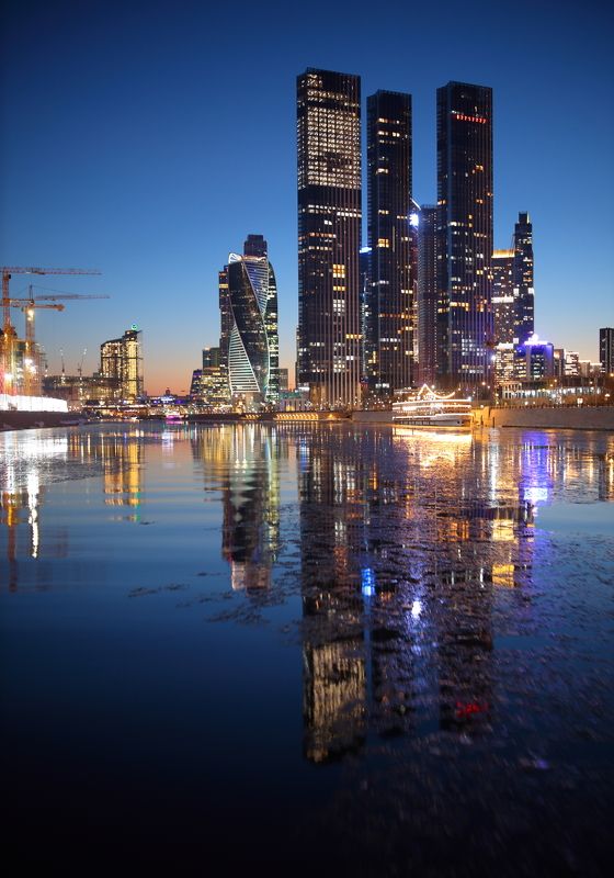 Moscow riverphoto preview