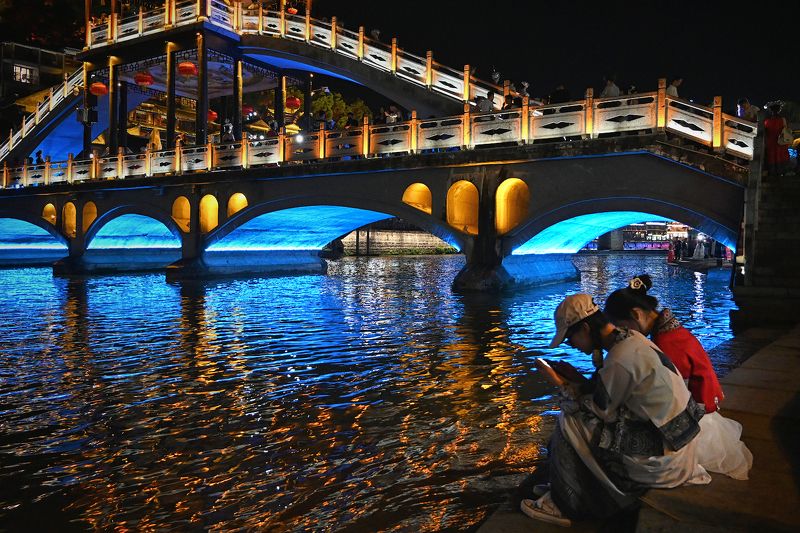 Ночной Фэнхуанphoto preview