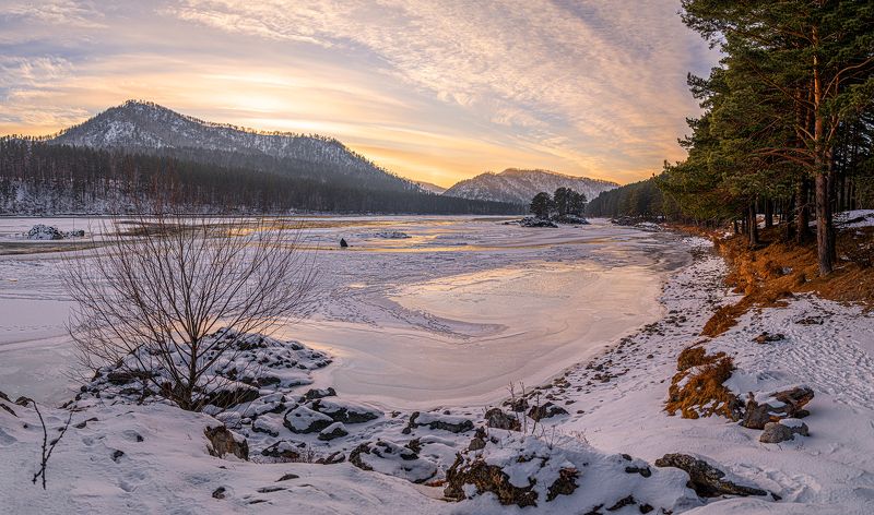 зимняя катунь, горный алтай Рыбное место на Катуниphoto preview