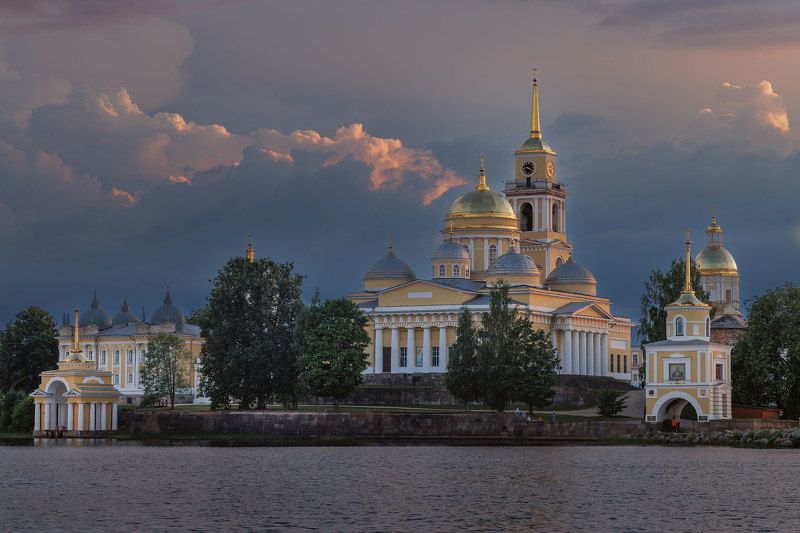 Нило-Столбенская пустыньphoto preview