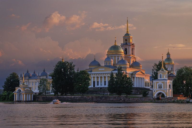 Нило-Столбенская пустыньphoto preview