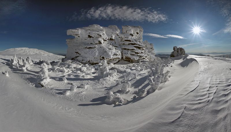 Пейзаж со скалами...photo preview