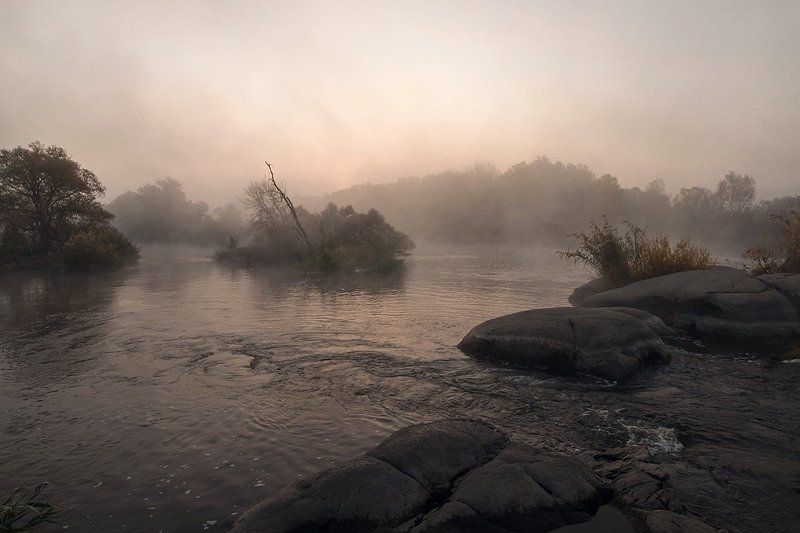река. Утро. Туман. Пороги. Тревожное утро Gipanisa.photo preview
