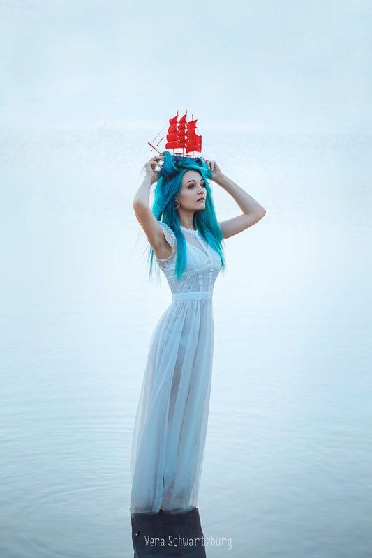 девушка, ассоль, алые паруса, синие волосы Моё море всегда со мнойphoto preview