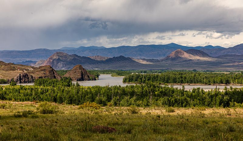 Абакан, Саяны, горы, река, весна Долина реки  Абаканphoto preview