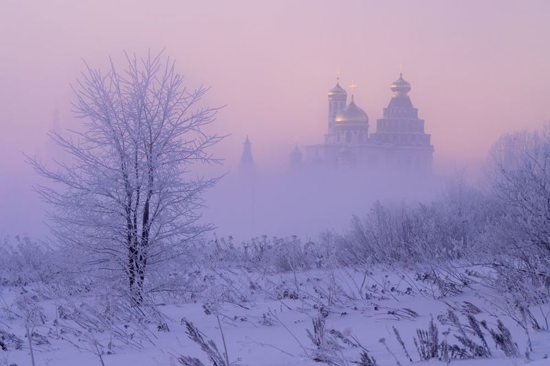 россия, истра, мороз, утро, зима, туман, храм, церковь, православие, монастырь, новый иерусалим Морозный рассветphoto preview