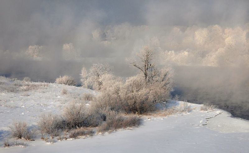 Там за протокой - островаphoto preview