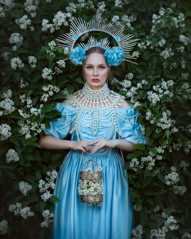 Фотограф Юлия Дюдина, Фотограф Нижний Новгород, арт фотограф,  волшебная фотосессия, фотосессия цветение, фотосессия в сирени, фотосессия в цветении Несмеянаphoto preview