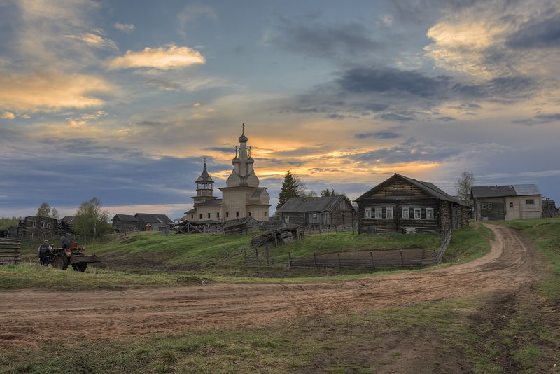 лето, деревня, вечер, церковь, колокольня Вечер.photo preview