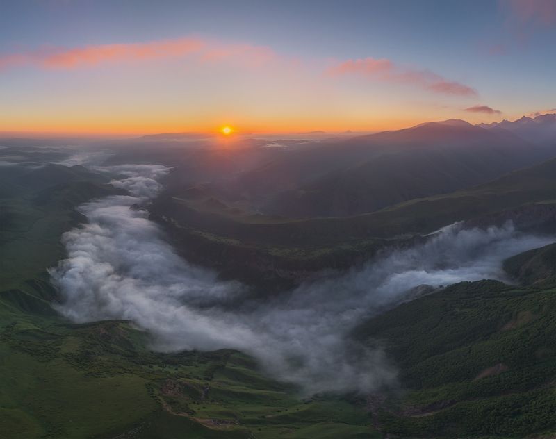 северный кавказ, приэльбрусье, джилы-су, малка, рассвет, июль утро Туманы над рекойphoto preview