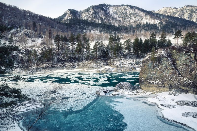 Бирюзовая Катунь в ноябреphoto preview