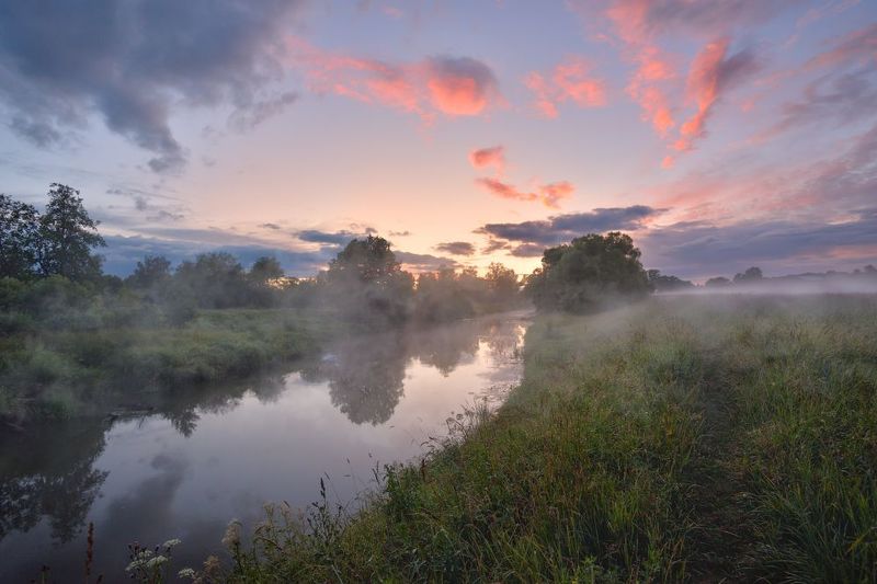 лето.вечер.закат,река,небо,облака,отражение,тропинка вечер у рекиphoto preview