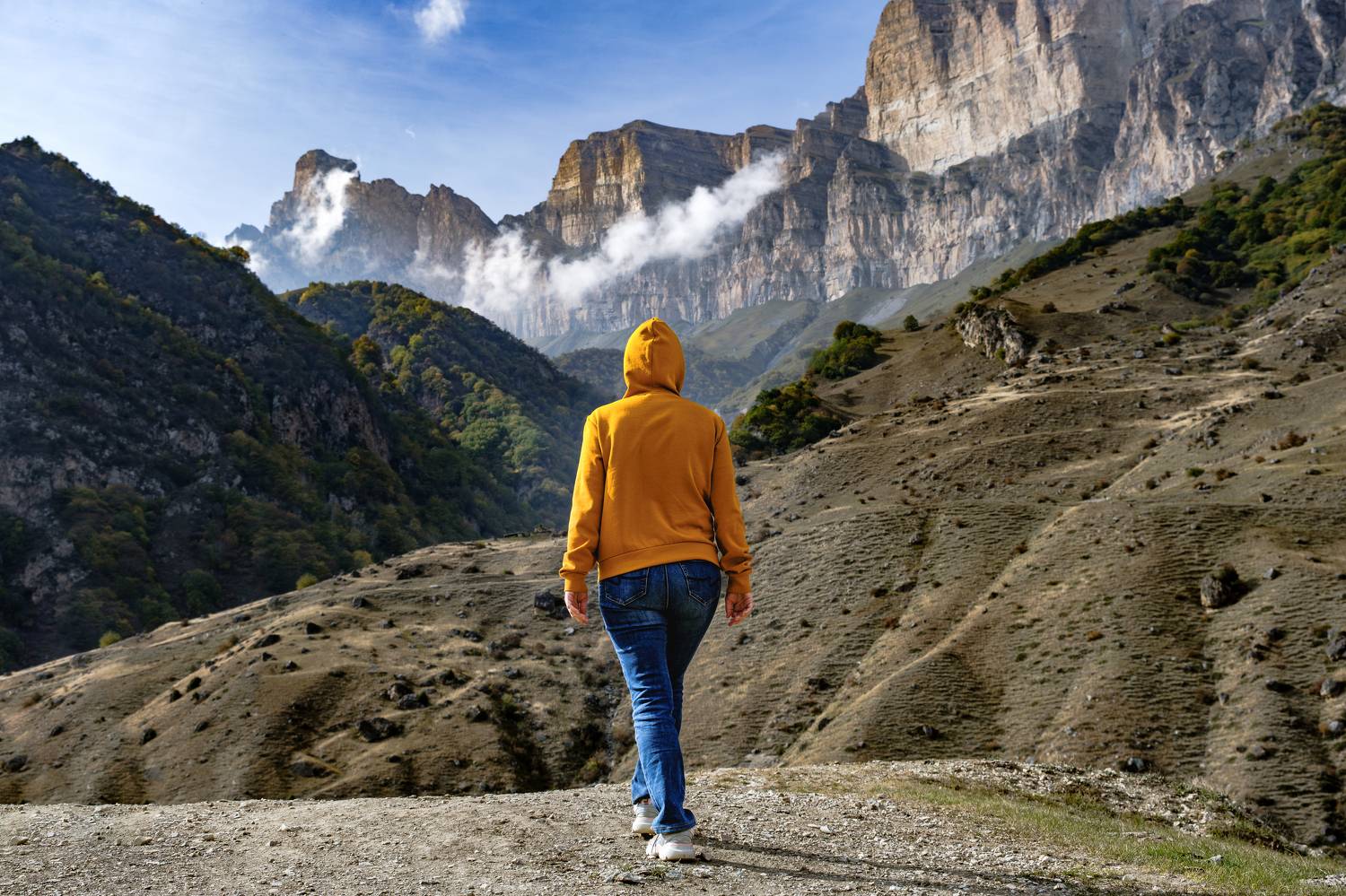 горы, пейзаж, девушка, поход, туризм, Дмитрий Несветайлов