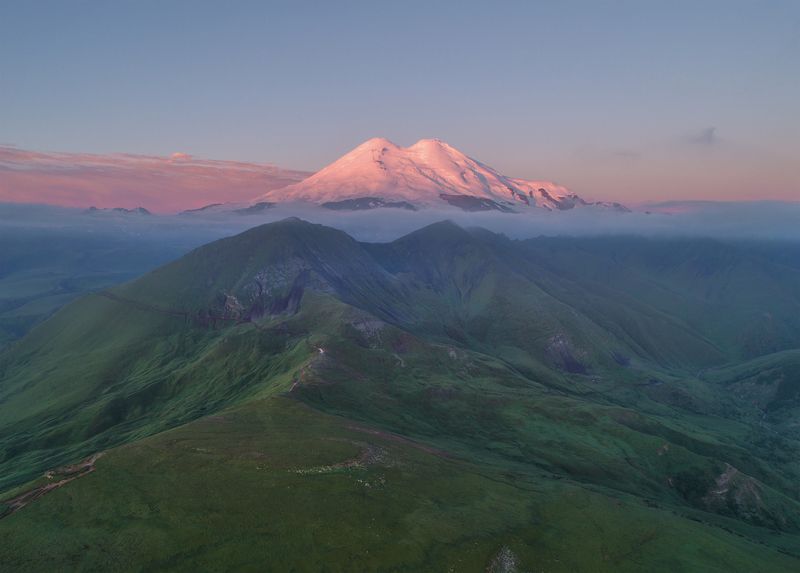 северный кавказ, приэльбрусье, джилы-су, малка, рассвет, июль утро Два фрагмента одного утраphoto preview