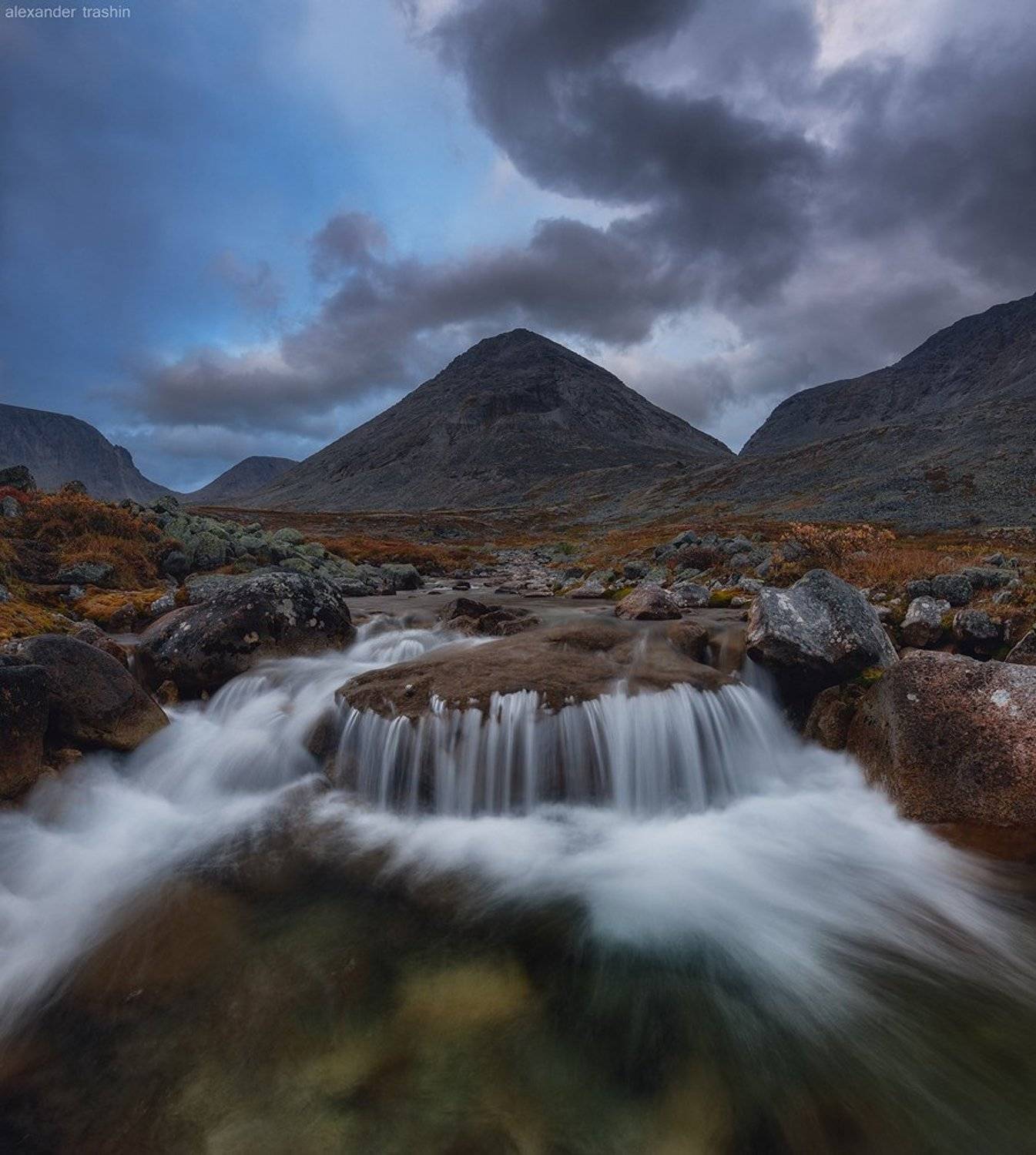 Autumn serenity. Автор: Александр Трашин кольский полуостров, осень, пейзаж, река, хибины, Александр Трашин