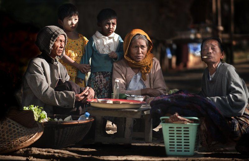 Children, Grandmother, Granny, Group, Mother, Portrait, Portret, Woman, Women The Anatomy Lessonphoto preview