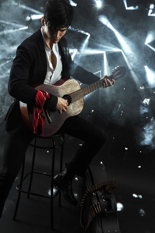 Fashion, FILM, Gutair Desperadophoto preview