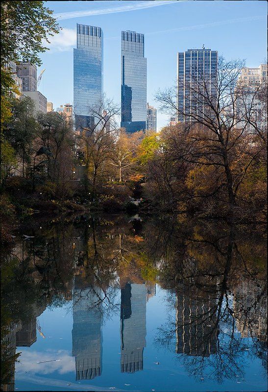 Хатинка бiля ставкуphoto preview