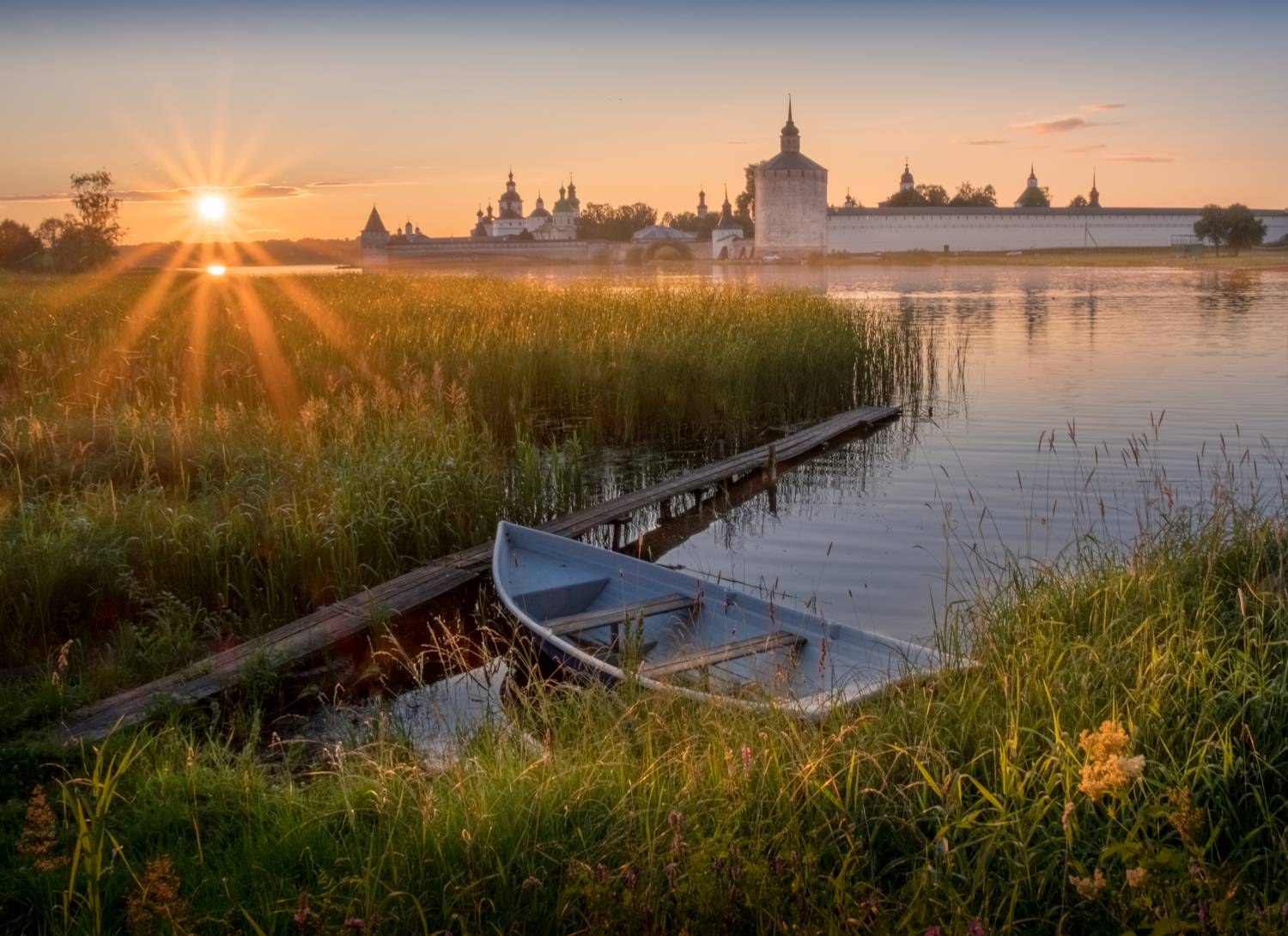 кириллов, монастырь, нд, сиверское озеро, кирилло-белозерский монастырь, россия православная, лодка, русская старина, вологодская область, русь, russia, святая русь нд, святая русь, Демкина Надежда