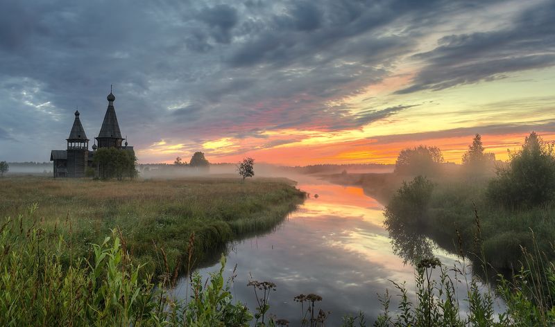лето, утро, пруд, деревня, церковь, колокольня Сауниноphoto preview