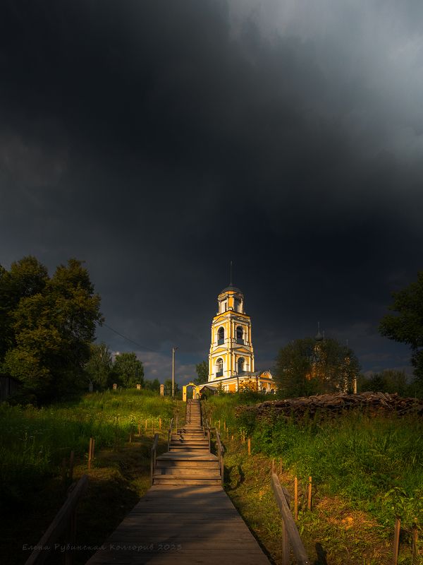 кологрив, кологривский район, архитектура, церковь, туча, небо Перед грозойphoto preview