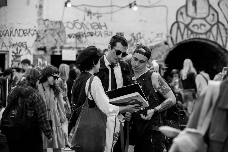 street, black and white, blackandwhitephoto, bnw, documentary, reportage, street, streetphoto, street life, streetbw, streetbnw, streetmoment, Irina Boldina, reportage, human, bw, blackwhite, mood, life, female, woman Moscow | afterphoto preview