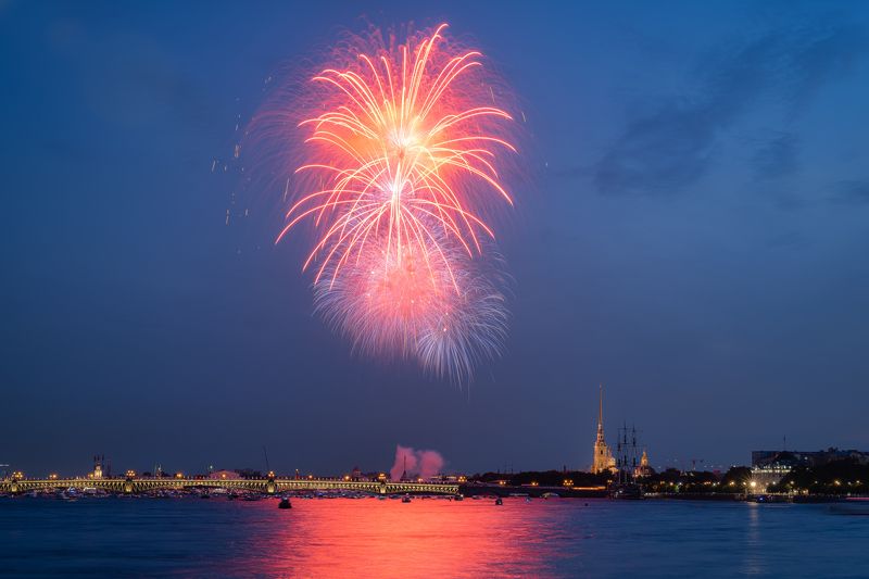 санкт-петербург день вмф салют праздник Салют над Невойphoto preview