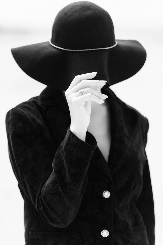 portrait, woman portrait, black and white portrait, woman, black and white, bw, b&w, hat, hand, monochrome, ч,б, черно-белый, черно-белый портрет, монохром, женский портрет, шляпа, ***photo preview