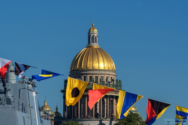 город, санкт-петербург, река нева, стрит фото, уличная фотография, репортаж, люди,  день вмф россии, праздничный петербург в день вмф россии Праздничный Петербург в день ВМФ Россииphoto preview