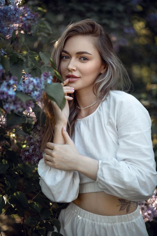 портрет девушка Цветение 2 фото превью