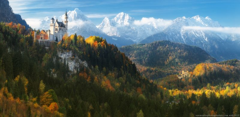 альпы,бавария,германия,горы,замок,осень,пейзаж,снег,нойшванштайн,швангау,хоэншвангау Германия. Замок Нойшванштайн и замок Хоэншвангау панорама.photo preview