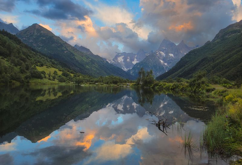 туманное озеро, домбай, тебердинский заповедник Вечер в Домбаеphoto preview