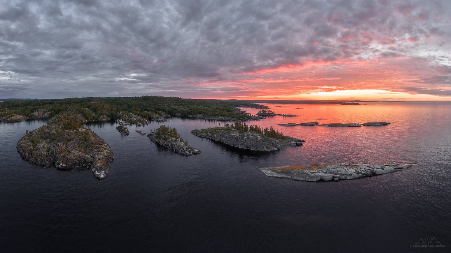 В гостях у Ладожских китов. Автор: Чехонин Александр ладога, шхеры, рассвет, Чехонин Александр