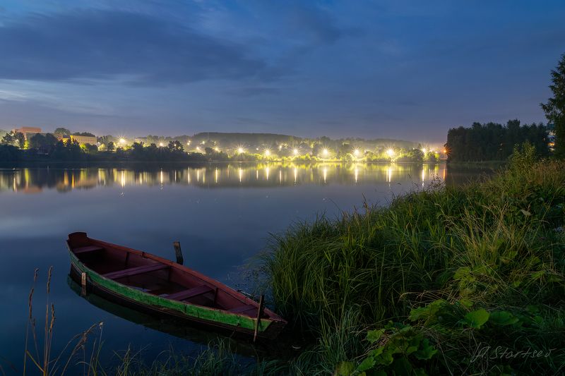 вечер, лето, ночь, пруд, лодка, огни, пермский край, лысьва Вечер на прудуphoto preview