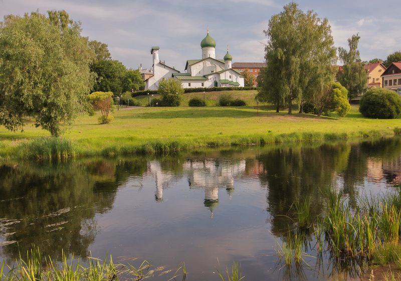 псков,р.пскова,богоявленская ц. Псковphoto preview