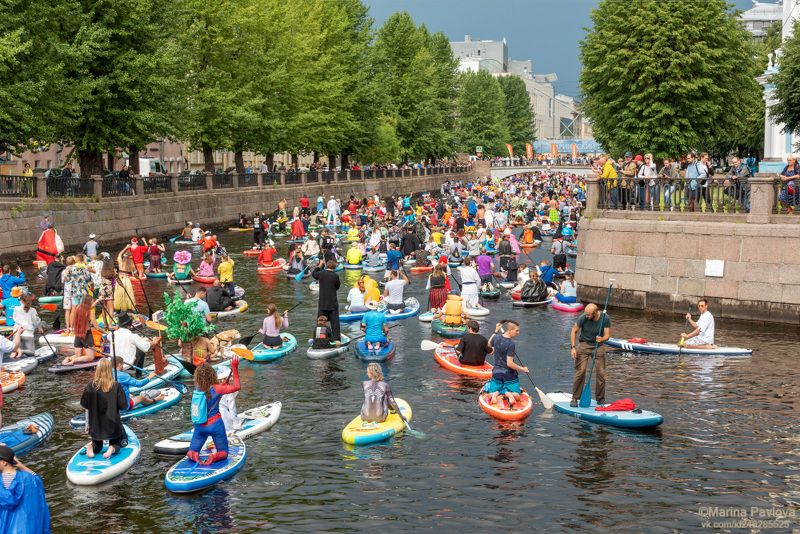 город, санкт-петербург, уличная фотография, стрит фото, репортаж, фонтанка sup24, фонтанка sup, крюков канал, в питере плыть IХ фестиваль-карнавал сапсёрфинга Фонтанка SUP-2024.photo preview