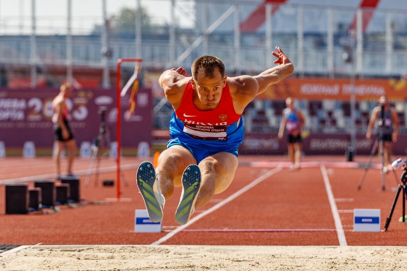 Прыжки в длину, спорт, фото Прыжки в длинуphoto preview
