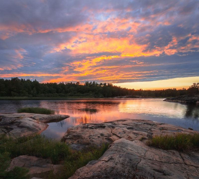 Карелия, Ладога, Ладожское озеро, Ладожские шхеры Последние краски закатаphoto preview