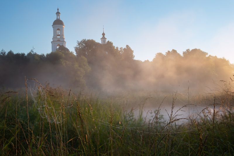 утро, туман, церковь, деревенский пейзаж, шерна Паутинкаphoto preview