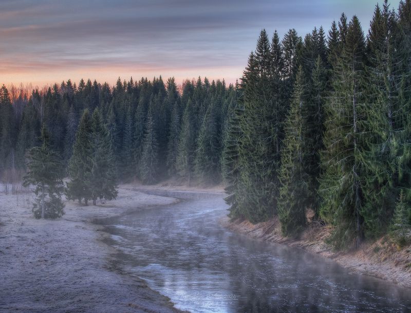 Холодное апрельское утро...photo preview