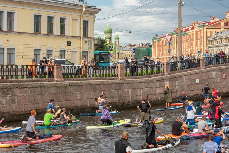 город, санкт-петербург, уличная фотография, стрит фото,репортаж,фонтанка sup24,фонтанка sup,крюков канал, в питере плыть IХ фестиваль-карнавал сапсёрфинга Фонтанка SUP-2024.photo preview
