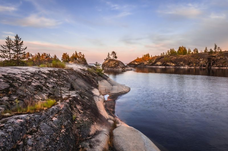 Карелия, Ладога, Ладожское озеро, Ладожские шхеры Скалистый берегphoto preview