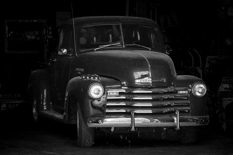 car, old car, Chevy, antique car, lights, dust Old Chevyphoto preview
