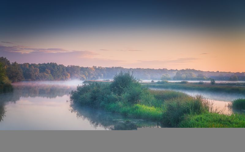 горизонтальный,  нет людей,  фотография,  на улице,  заход солнца,  природа,  море,  живопись - природа,  небо  облако - небо  горизонт над водой  красота в природе,  драматическое небо,  отражение,  спокойствие,  вода, пляж, спокойная сцена, оранжевый , Туманное утроphoto preview