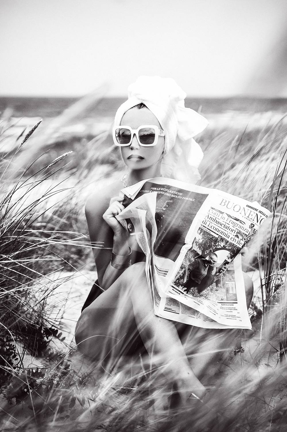 News from the beach. Автор: Руслан Болгов (Axe) woman, portrait, fashion, beauty, outdoors, Руслан Болгов (Axe)