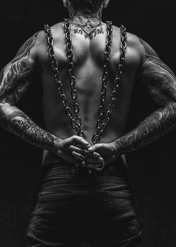 цепи, чб, тату Всё равноphoto preview