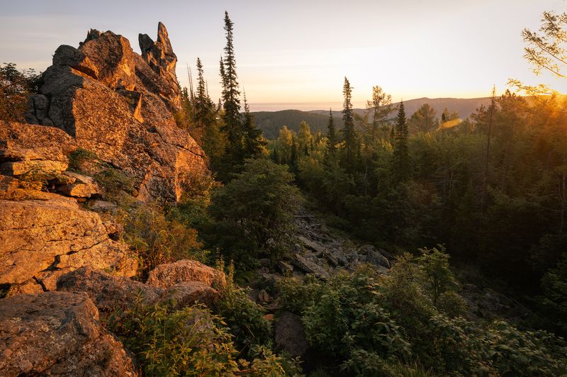 Красноярские Столбы Луч солнца золотогоphoto preview