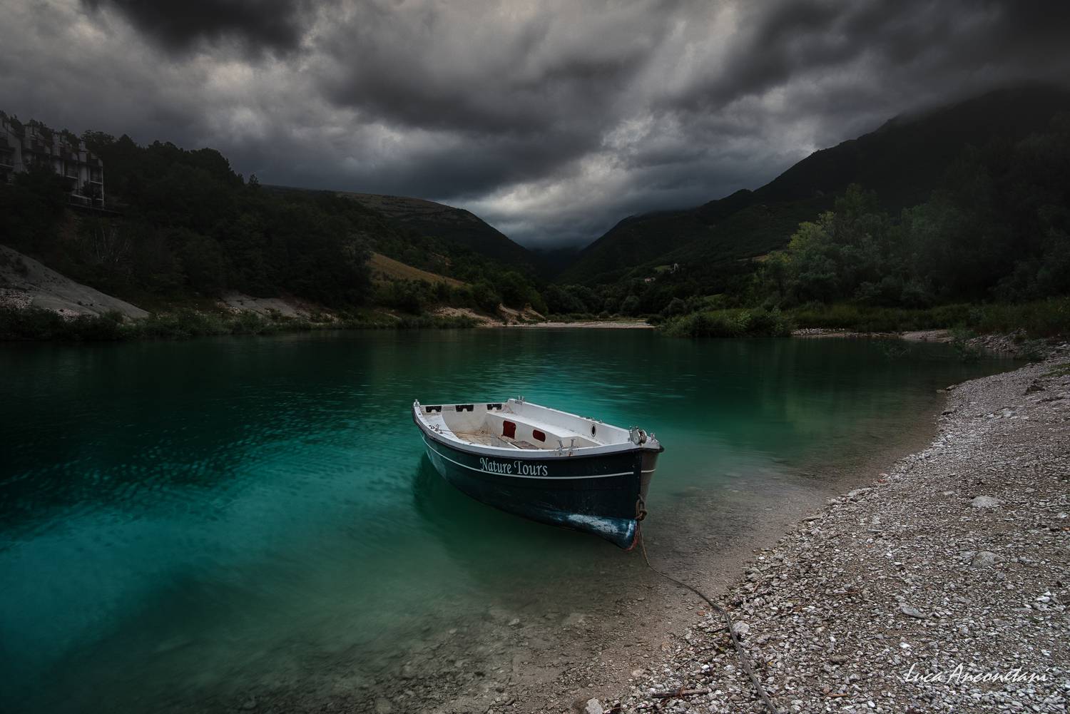Fiastra lake. Автор: Anconetani Luca , Anconetani Luca