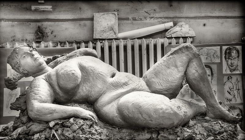 Лежащая photo preview